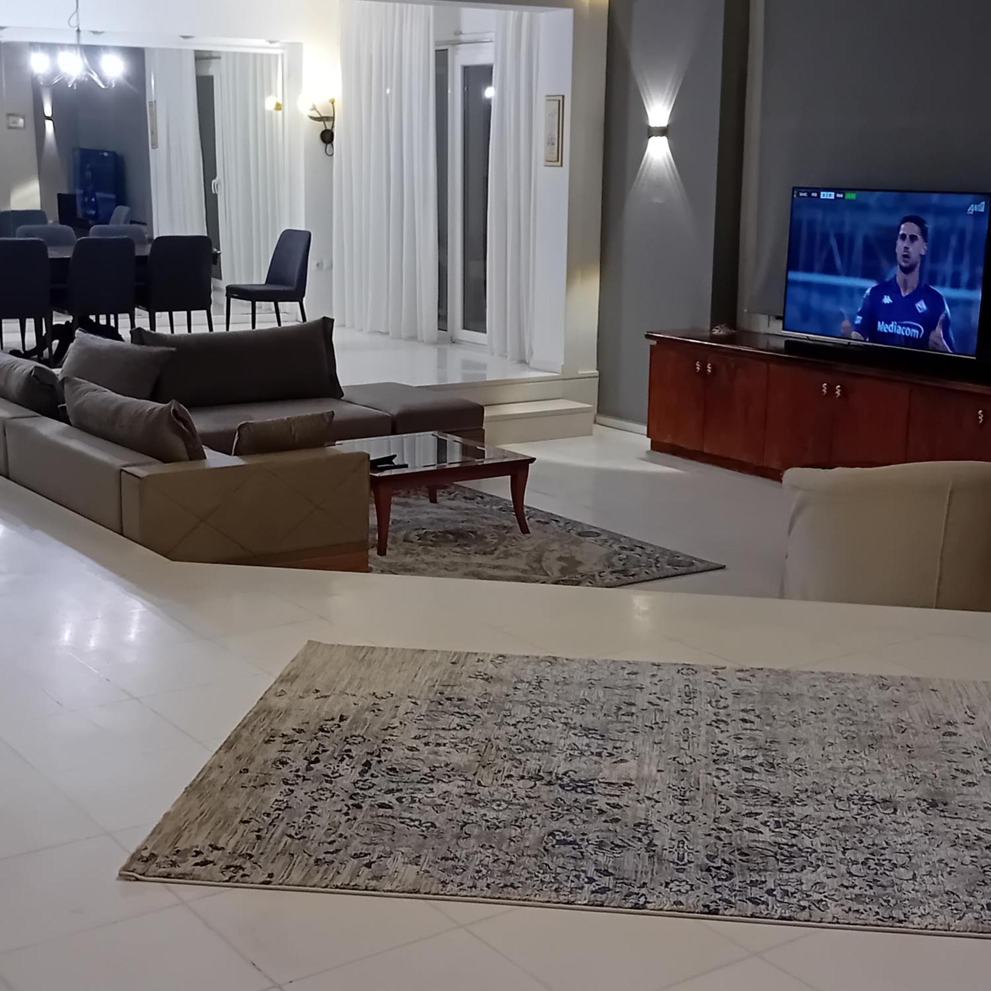 הוילה Livadaki  Πολυτελησ Βιλα 8 - 10 Ατομων Στην Περιοχη Αεροδρομιου Θεσσαλονικησ מראה חיצוני תמונה